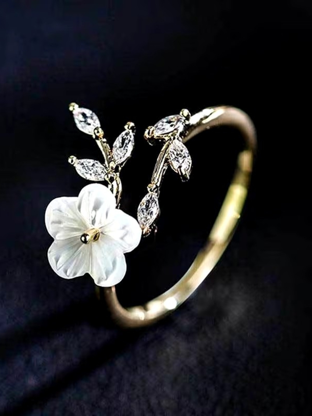 Gold Floral Mother-of-Pearl Flower Ring with Crystal Leaves